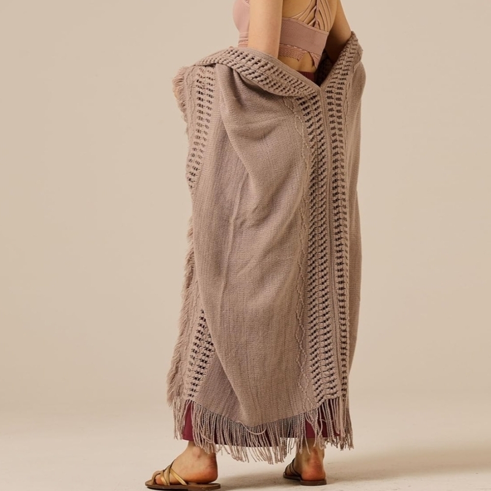 Elegant Mauve Women's Poncho